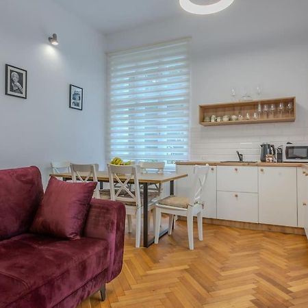 Ferienwohnung Gb4 By Rentable Brașov Exterior foto