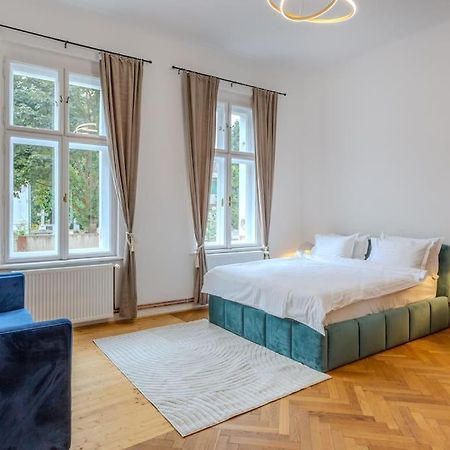 Ferienwohnung Gb4 By Rentable Brașov Exterior foto